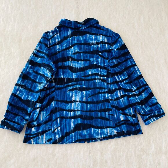 Weekends By Chico's Womens Blue Black Tie Dye Printed Jacket Size 2, US L - Picture 7 of 8
